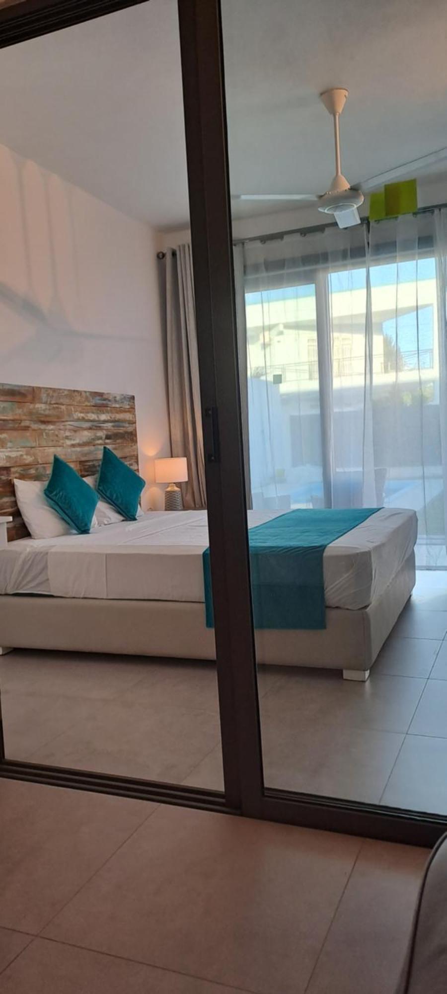 Maison Mont Choisy - One Or Two Bedrooms Apartment Trou aux Biches Exterior foto